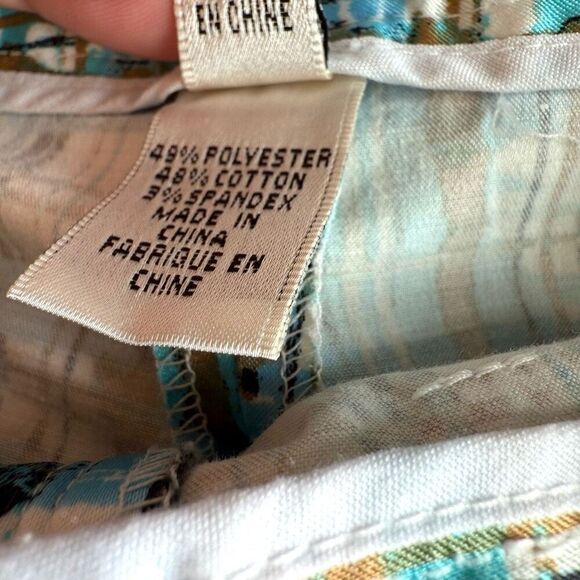 Sport Haley Women’s Gold, Black & Blue Stretch Bermuda Golf Shorts - Picture 2 of 10